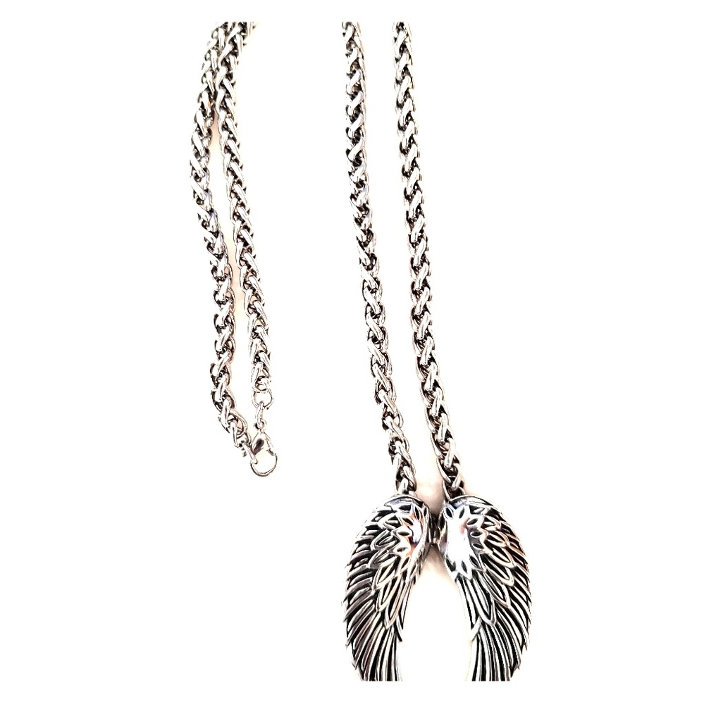Angel wing necklace
